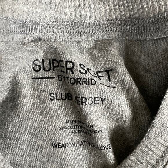 Torrid Aspen Classic Fit Super Soft Slub Crew Neck Long Sleeve Tee - Picture 6 of 11